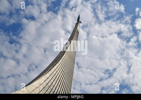 Mosca, Russia - aprile 30. 2018. conquistatori di spazio è un monumento in Cosmopark Foto Stock