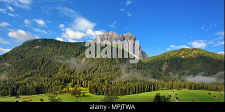 Il bellissimo panorama delle Dolomiti - Sesto, Italia Foto Stock