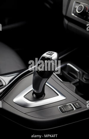 Per interni auto con cambio automatico stick Foto Stock