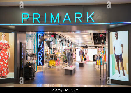 Philadelphia, Pennsylvania, 21 maggio 2018:Primark è un international abbigliamento rivenditore. Foto Stock