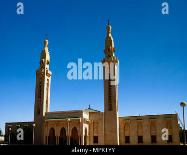 La vista di Saudique grande moschea di Nouakchott in Mauritania Foto Stock