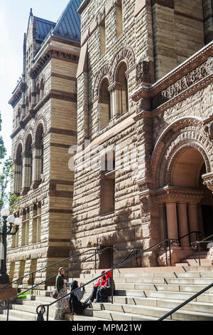 Toronto Canada, Queen Street West, Old City Hall, edificio, 1899, edificio storico municipale, sito storico nazionale, architetto Edward Lennox, scale, ingresso Foto Stock