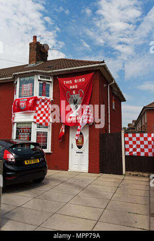 Liverpool, Regno Unito. Xxiv Maggio, 2018. Tifosi del Liverpool case in Merseyside decorate con le bandiere e gli striscioni prima della finale di Champions League match contro il Real Madrid di sabato 26 maggio. Credito: ken biggs/Alamy Live News. Foto Stock