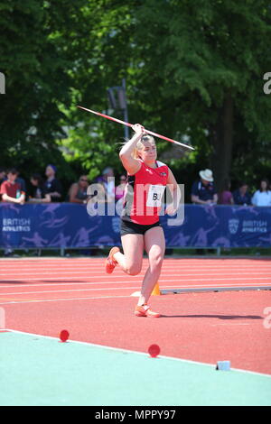 La Loughborough, Inghilterra, 20th, Maggio, 2018. Sophie Percival competere nel femminile giavellotto durante la LIA Loughborough internazionale annuale di atletica Foto Stock