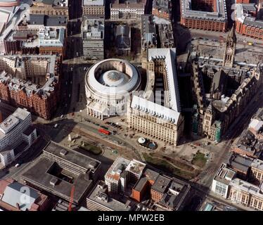 Municipio e Biblioteca centrale di Manchester, 2001. Artista: sconosciuto. Foto Stock