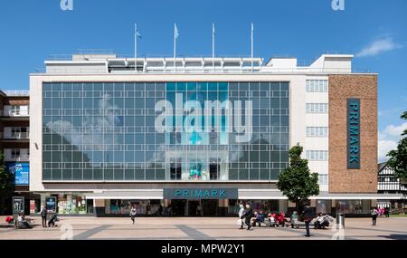 Primark store, Broadgate, Coventry, West Midlands, 2014. Artista: Steven Baker. Foto Stock