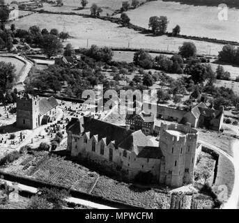 Il castello di Stokesay, Shropshire, 1948. Artista: Aerofilms. Foto Stock