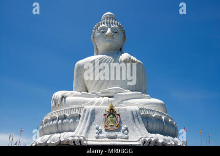 Close-up angolo basso Big Buddha Phuket Thailandia Foto Stock