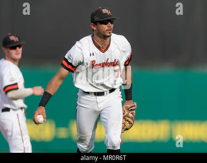 23 maggio 2018: Sam Houston San infielder Andrew Fregia (7) durante il 2018 Southland Conference Championships. Il gioco 3 New Orleans vs Sam Houston al campo di costellazione di Sugar Land, Texas. No. 8 New Orleans corsari sconvolto il No. 1 Sam Houston membro 4-3 in dieci inning, qualcosa non è accaduto poiché 2015 Foto Stock