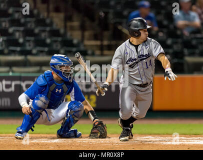 23 maggio 2018: Central Arkansas catcher Colby Leblanc (14) durante il 2018 Southland Conference Championships. Il gioco 4 Houston Baptist University vs Arkansas centrale al campo di costellazione di Sugar Land, Texas. Houston Battista ha vinto in sette inning 14 - 4 Foto Stock