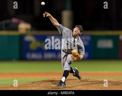 23 maggio 2018: Central Arkansas lanciatore Tyler grigio (35) durante il 2018 Southland Conference Championships. Il gioco 4 Houston Baptist University vs Arkansas centrale al campo di costellazione di Sugar Land, Texas. Houston Battista ha vinto in sette inning 14 - 4 Foto Stock