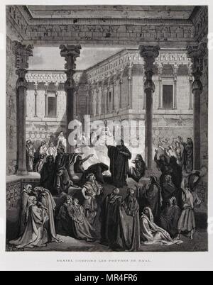 Daniel si confronta con i sacerdoti di Baal, illustrazione dal Dore la Bibbia 1866. Nel 1866, l'artista francese e illustrator Gustave Doré (1832-1883), ha pubblicato una serie di 241 incisioni in legno per una nuova edizione deluxe del 1843 traduzione francese di Biblia Vulgata, popolarmente conosciuta come la Bibbia de Tours. Questa nuova edizione è stata conosciuta come La grande Bibbia de Tours e le sue illustrazioni sono state un grande successo. Foto Stock