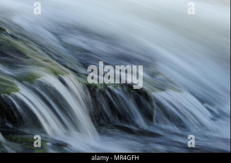 L'arte della cascata, hogfossen, hamra nationalpark, Svezia Foto Stock