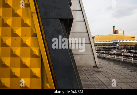 Dettagli architettonici del Berliner Philarmoniker di Berlino, Germania. Foto Stock