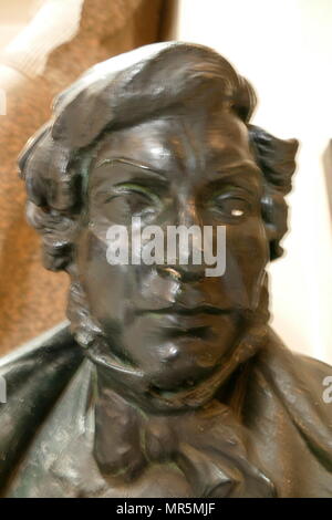 Busto in bronzo di Jean-François Champollion (1790 - 1832); studioso francese, filologo e lorientalista, conosciuta soprattutto come il decipherer di geroglifici egiziani e un fondatore nel campo di Egittologia Foto Stock