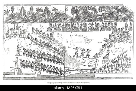 Incisione dopo un bassorilievo raffigurante un re assiro superintending il distacco di una colossale statua di un toro dalle cave di essere impostato nella sua posizione finale. La statua viene spostato mediante leve, funi e rulli. Datata del XIX secolo Foto Stock
