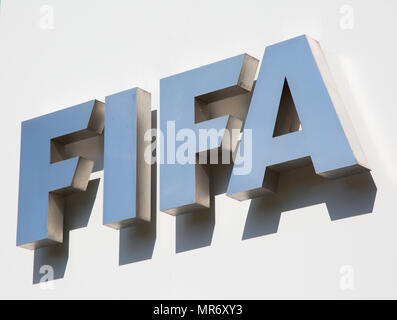 Zurigo - aprile 10: Sede centrale della FIFA international di gioco del calcio (calcio) associazione il 10 aprile 2016 a Zurigo, Svizzera. La FIFA è fortemente critizied Foto Stock