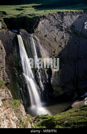 Speke's Mill bocca cascata vicino Hartland Quay in North Devon Foto Stock