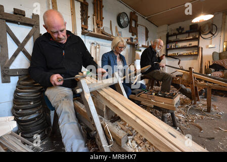 Trug tradizionale maker di Herstmonceux, East Sussex, Regno Unito Foto Stock