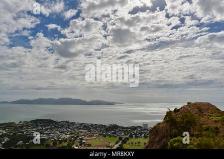 Viste di Townsville da Castle Hill, QLD 4810, Australia Foto Stock