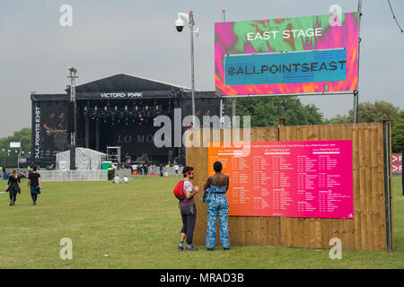 Londra, UK, 26 maggio 2018. Viste del giorno 1 di tutti i punti est music festival in Victoria Park, a est di Londra. Foto: Roger Garfield/Alamy Credito: Roger Garfield/Alamy Live News Foto Stock