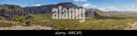 Vista panoramica del percorso escursionistico per il Monte Stapylton nel Parco Nazionale di Grampians, Victoria, Australia Foto Stock