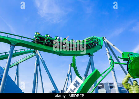 Orlando, Florida, Stati Uniti d'America - 10 Maggio 2018: Incredible Hulk coaster in Adventure Island di Universal Studios Orlando. Universal Studios Orlando è un parco a tema Foto Stock