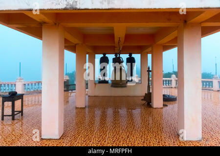 Le campane in Pra Putta Teepangkorn tempio, Koh Samui, Thailandia Foto Stock