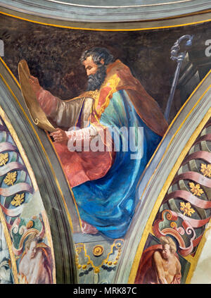 REGGIO EMILIA, Italia - 12 Aprile 2018: l'affresco di un dottore della Chiesa nella cupola della Basilica di San Prospero Foto Stock