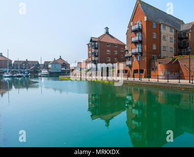 EASTBOURNE, Sussex, Regno Unito - maggio 20,2018: Inaugurato nel 1993, Porto sovrano in Eastbourne è costituito da quattro distinte porti, retail park e diversi hous Foto Stock