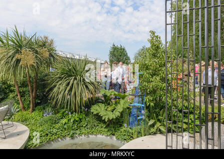 Il VTB Capital giardino riunisce la musica originale, il balletto, garden design, scultura e architettura per creare un giardino ispirato ai lavori di Ba Foto Stock