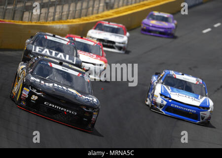 Concord, North Carolina, Stati Uniti d'America. 26 Maggio, 2018. Ryan Sieg (39) porta la sua auto attraverso le spire durante il Alsco 300 a Charlotte Motor Speedway in concordia, North Carolina. Credito: Chris Owens Asp Inc/ASP/ZUMA filo/Alamy Live News Foto Stock