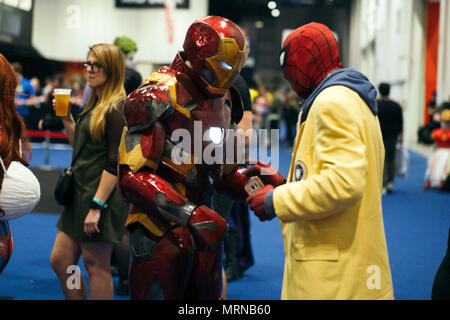 Londra, Regno Unito. 26 Maggio, 2018. Gli ospiti, partecipanti celebrità a MCM London Comic Con in estate, maggio 2018. I fan si sono riuniti per celebrare la cultura popolare con i colloqui, mostre, ingaggi e meetups. © Simone re/ Alamy Live News Foto Stock