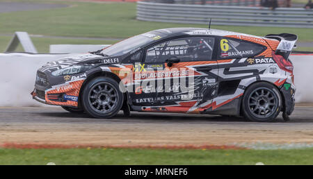 27 maggio 2018, sul circuito di Silverstone, Towcester, Inghilterra; Cooper pneumatici mondo RX della Gran Bretagna, il Festival SpeedMachine; Janis Baumanis (LVA) nel Ford Fiesta ST per STARD Team nel corso delle qualifiche 3 del mondo Rallycross Championship Foto Stock