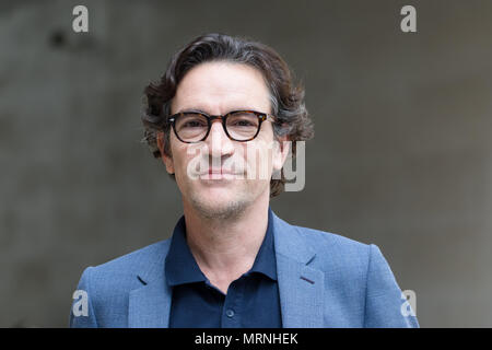 Londra, Regno Unito. 27 maggio 2018. Attore, Ben Chaplin, lascia la BBC studios dopo essere apparso su "L'Andrew Marr Show'. Credito: TPNews/Alamy Live News Foto Stock