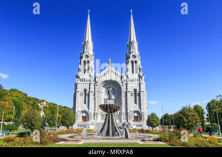 Basilica di Sainte-Anne de Beaupré, Sainte-Anne-de-Beaupré, Provincia di Québec, Canada Foto Stock