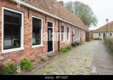 Bourtange, i Paesi Bassi, 7 Novembre 2017: Le piccole case in Bourtange, olandese un villaggio fortificato nella provincia di Groninga nel nord del th Foto Stock