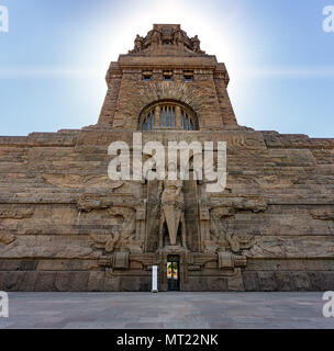 LEIPZIG, Germania - 21 Maggio 2018: Monumento alla battaglia delle nazioni (Völkerschlachtsdenkmal). Il monumento che commemora la sconfitta di Napoleone a Lipsia Foto Stock