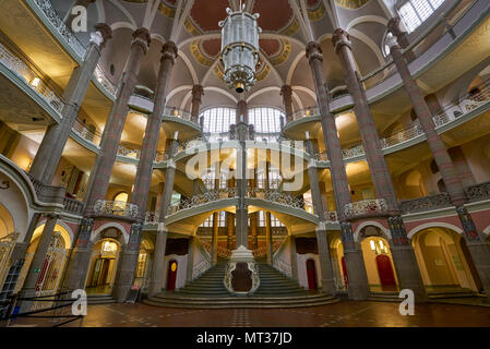 Berlino, Germania - Aprile 4, 2017: City Courthouse Landgericht building interior a Berlino Foto Stock