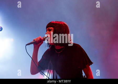 Helen Marnie cantante in Ladytron performanti a Exit festival 2005, Novi- triste, Serbia. Foto Stock