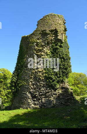 I resti della torre di Raven è la sola parte sinistra dello storico castello di Llantrisant Foto Stock