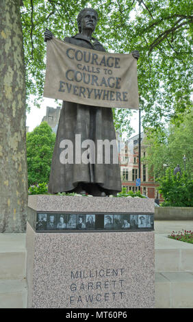 La prima statua di donna in piazza del Parlamento. Un monumento a parità di diritti i diruttori suffragist Millicent Garrett Fawcett, creato da Turner Prize-winnin Foto Stock