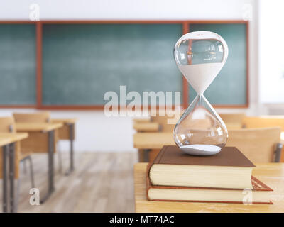 Clessidra sui libri in vuote aula scolastica. Il rendering 3D Foto Stock