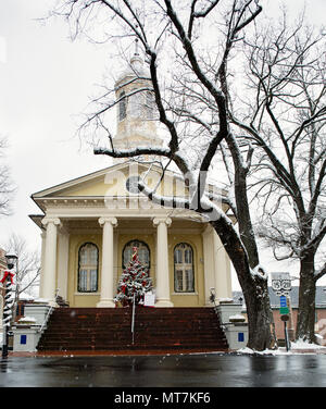 Fauquier county court house edificio in Warrenton Virginia a Natale nella neve. Foto Stock