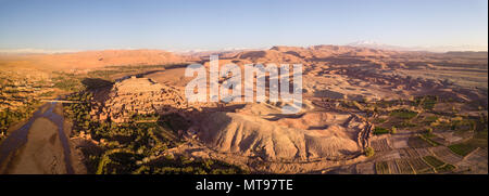 Panoramica aerea di Ait Ben Haddou in Marocco Foto Stock