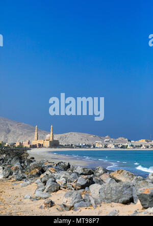 Moschea sul mare, Governatorato Musandam, Khasab, Oman Foto Stock