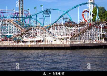 Il divertimento parco tematico Tivoli Gröna Lund (Luna Park) in Djugarden, Stoccolma, Svezia Foto Stock