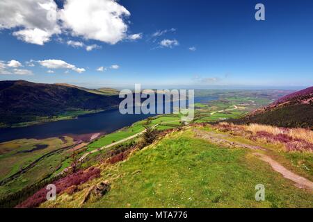 Nuvole ribaltamento Thornthwaite Forest Foto Stock