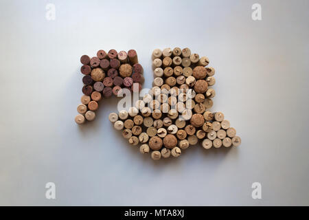 Tappi vino icona commenti isolato su sfondo bianco da un elevato angolo di visione Foto Stock