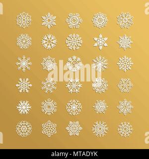 Fiocchi di neve bianca raccolta isolati su sfondo dorato. Icone di neve, fiocchi di neve di silhouette. Elemento per il banner di natale, schede Illustrazione Vettoriale